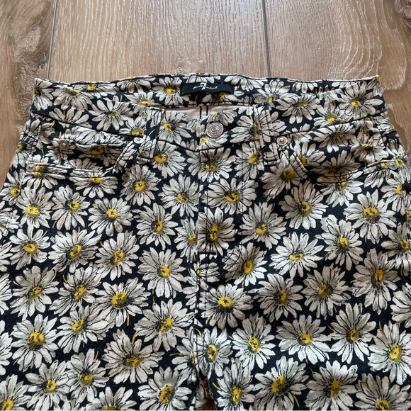 7 For All Man Kind Lazy Daisy Jeans - Picture 3 of 16
